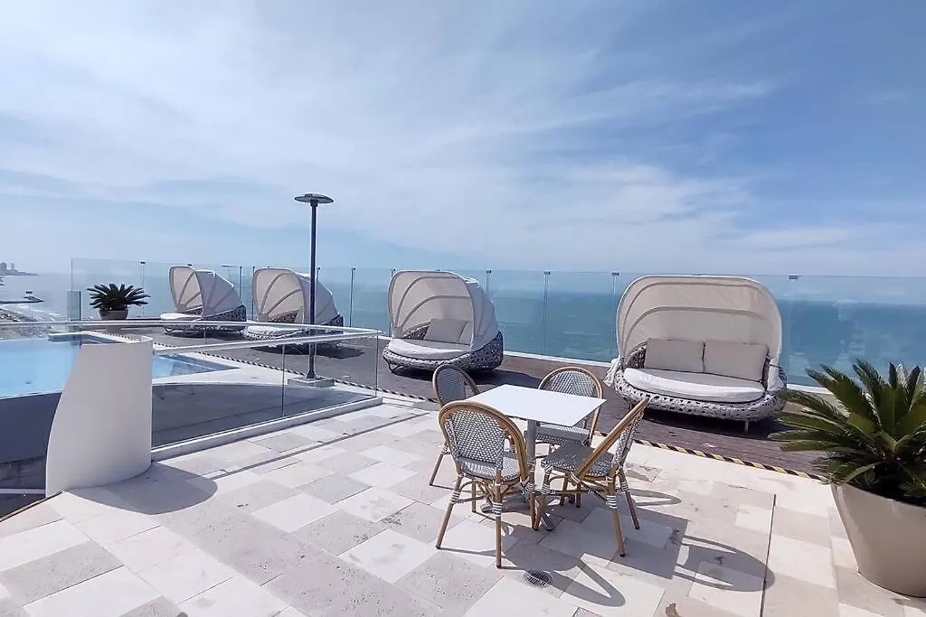 Cerca Al Hotel Americas Ctgna Spiaggia Morros Piscina Playa Cartagena Colombia