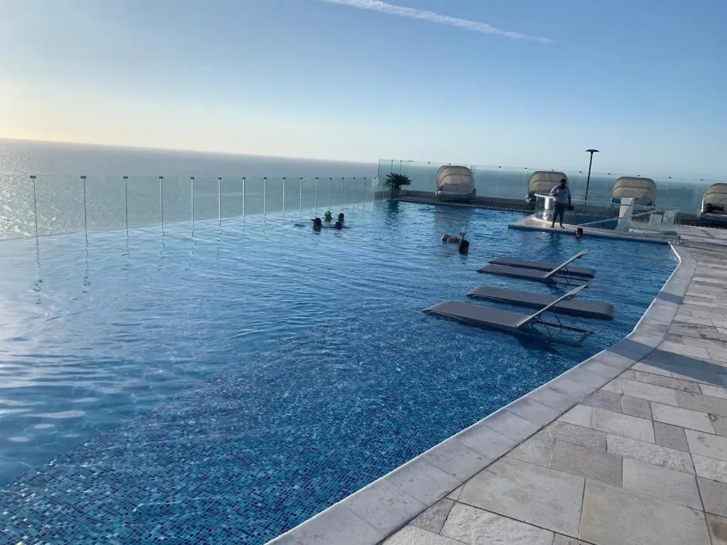 Cerca Al Hotel Americas Ctgna Spiaggia Morros Piscina Playa Cartagena